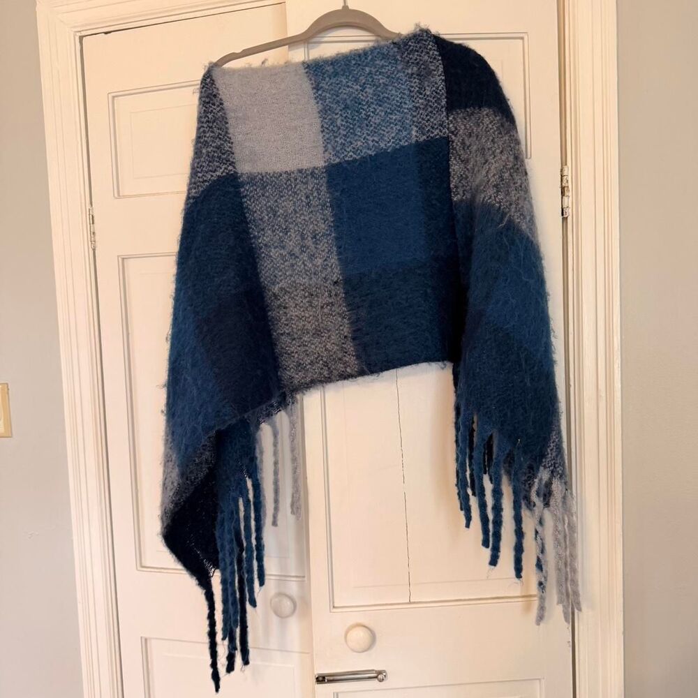 Unbranded Women's Plaid Poncho
